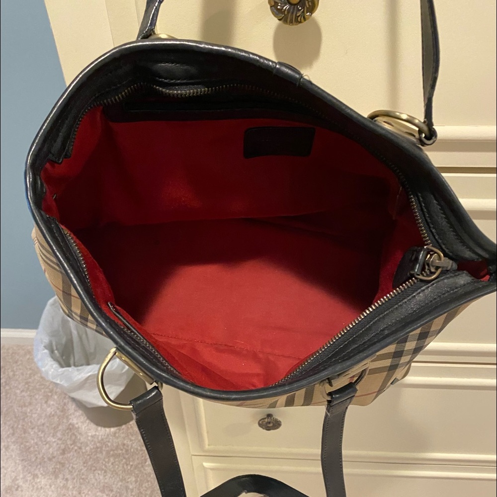 Authentic Burberry, no tags with dust bag